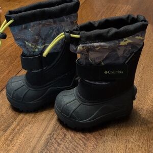 Columbia Black and Camouflage Kids' Boots
